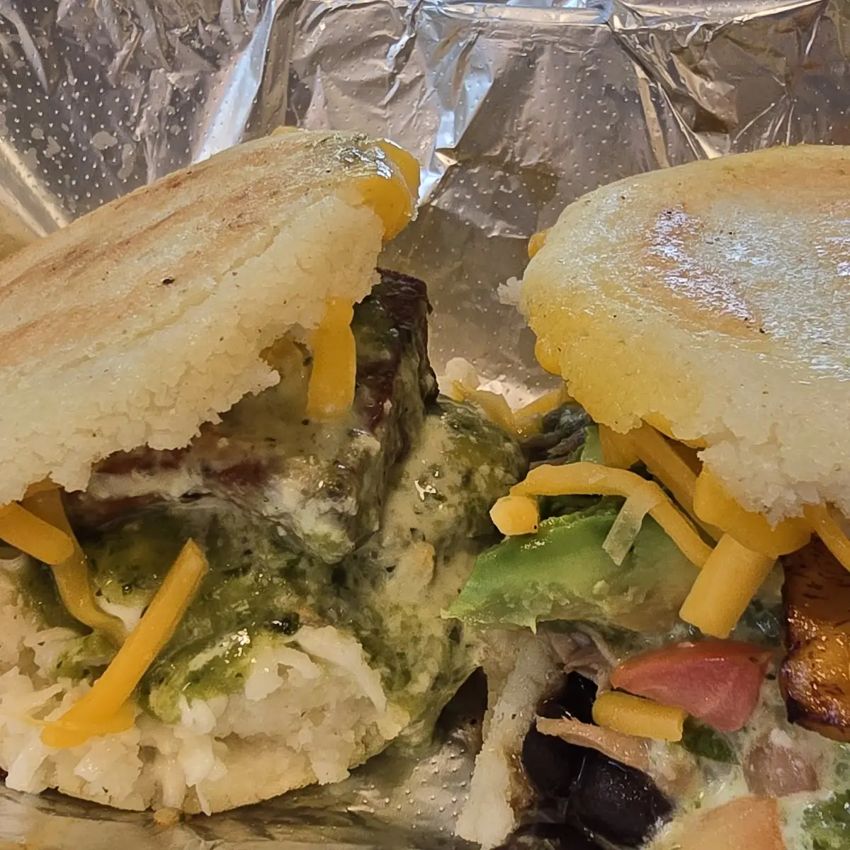 Shredded Chicken Arepas with Sauce
