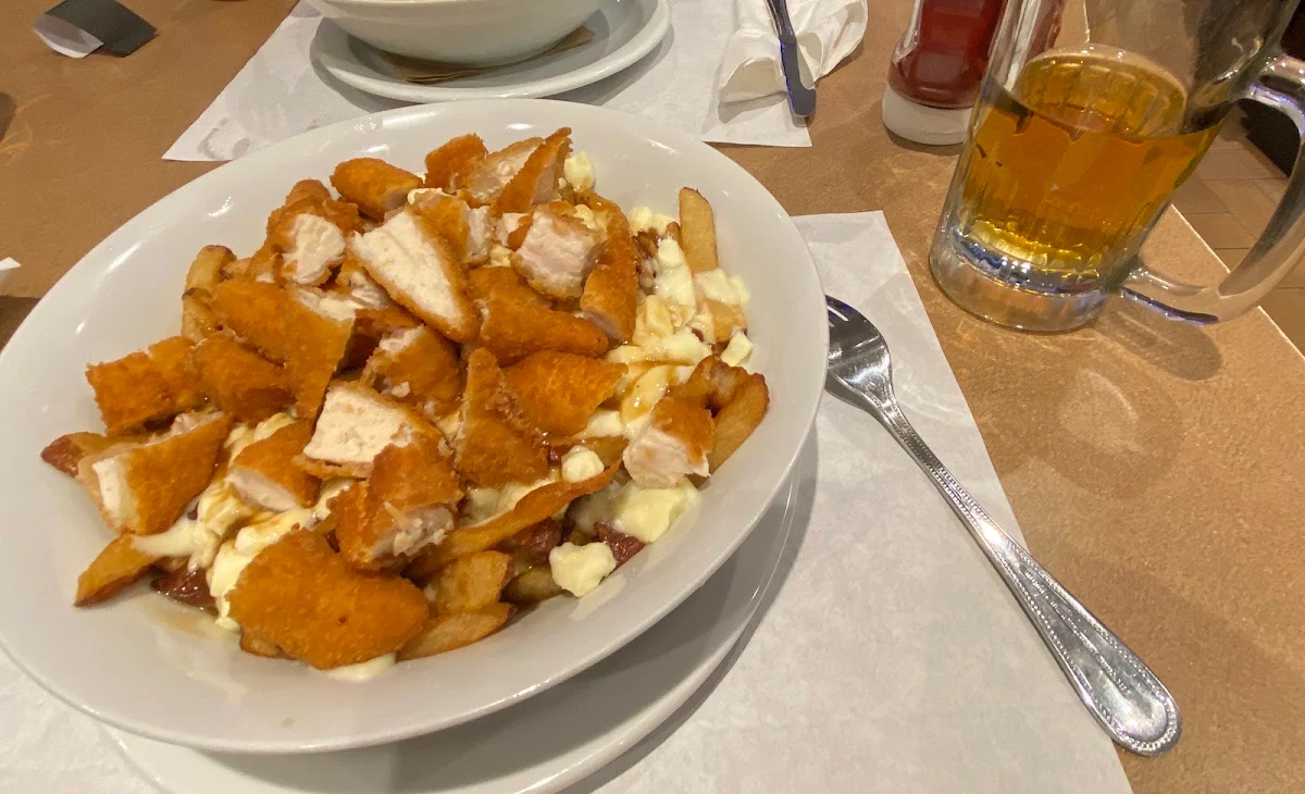Chicken Poutine, Côte St Luc BBQ - NDG