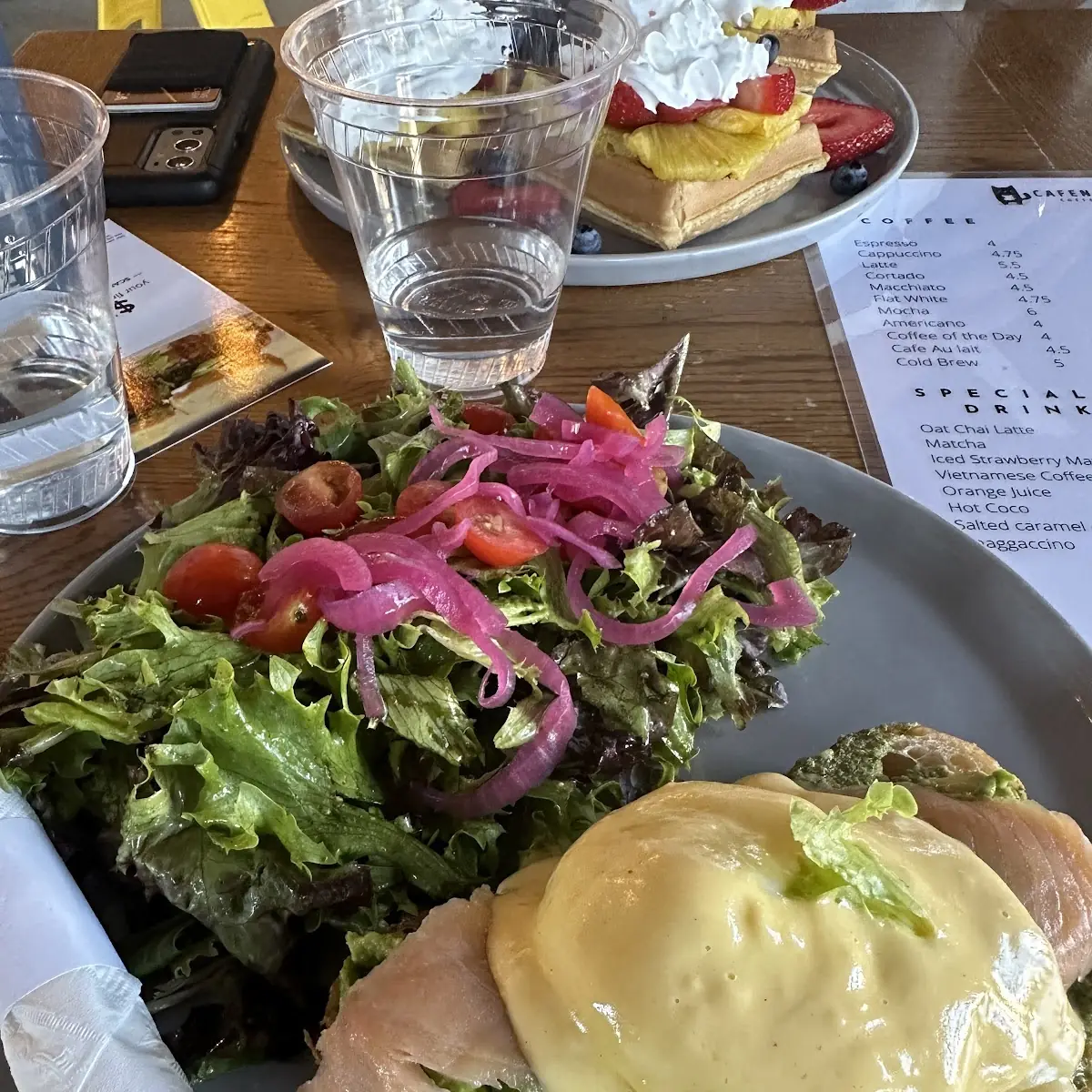 Salmon Benedict