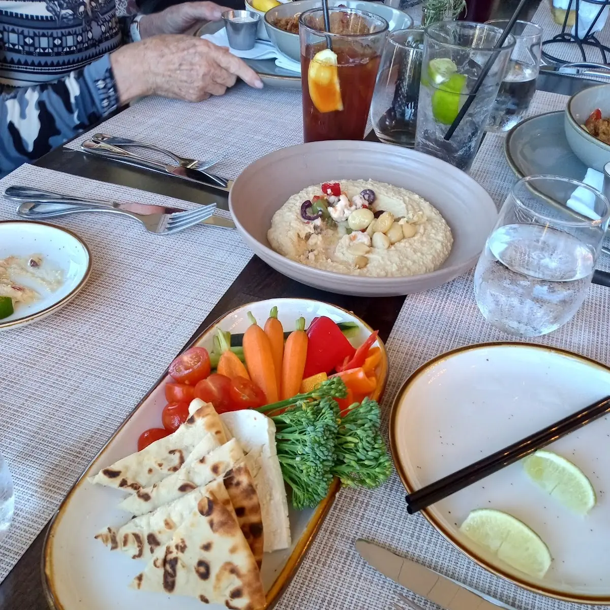 Hummus Plate