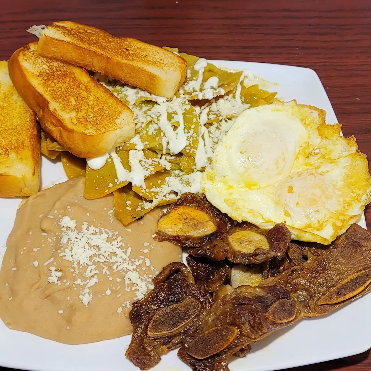 Chilaquiles En Salsa Verde