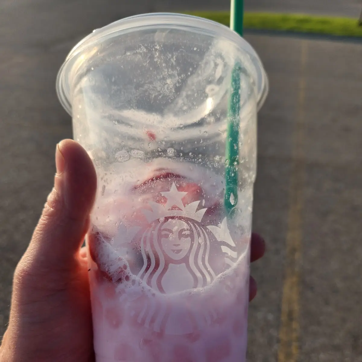 Strawberry Açaí Starbucks Refreshers Beverage