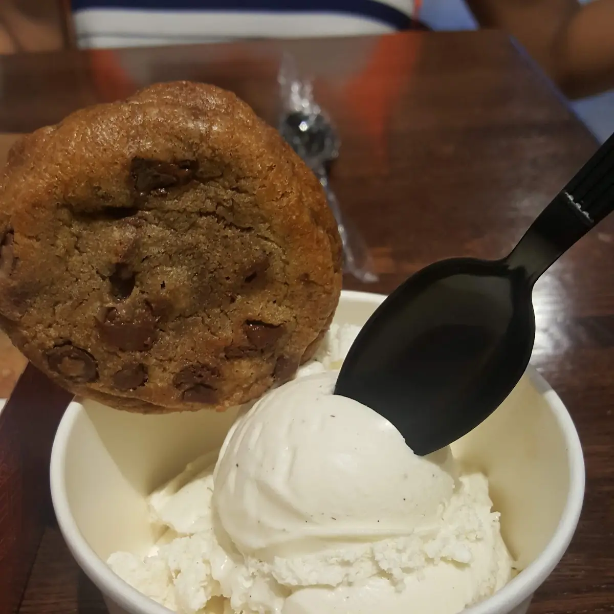 Chocolate Chip Cookie & Vanilla Ice Cream