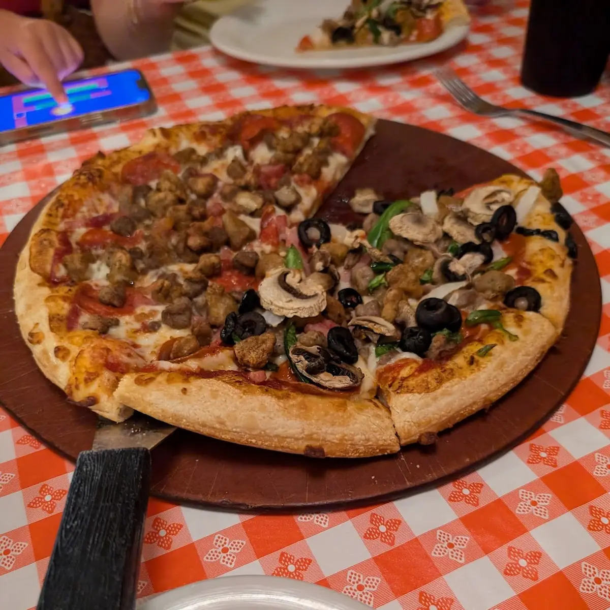 Hand Tossed Pizza
