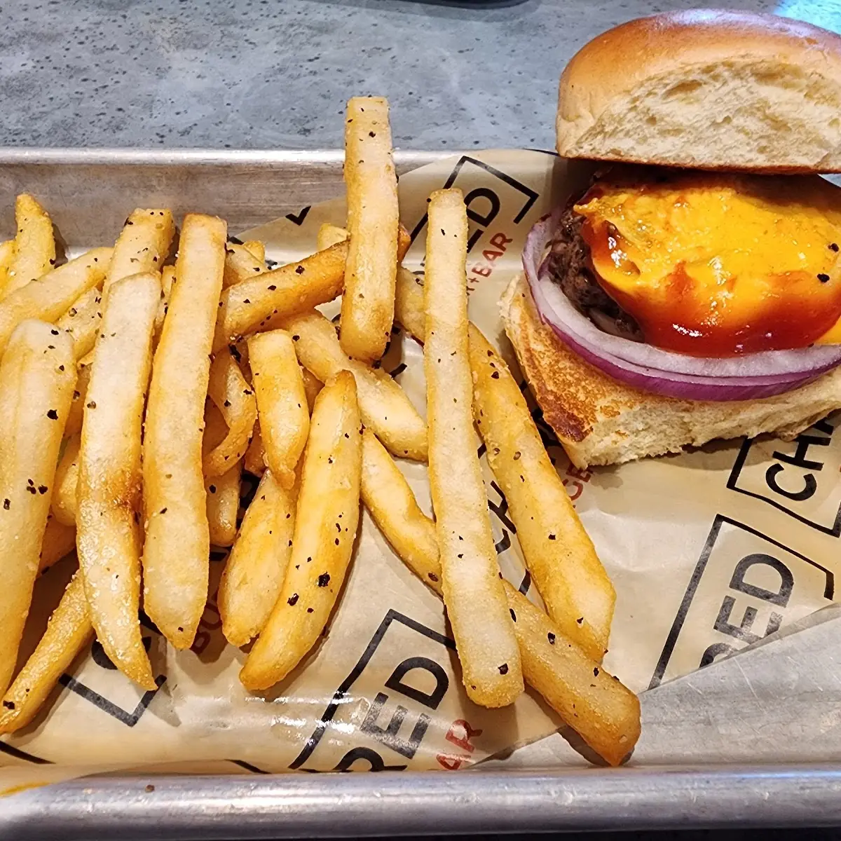 Kids Cheeseburger