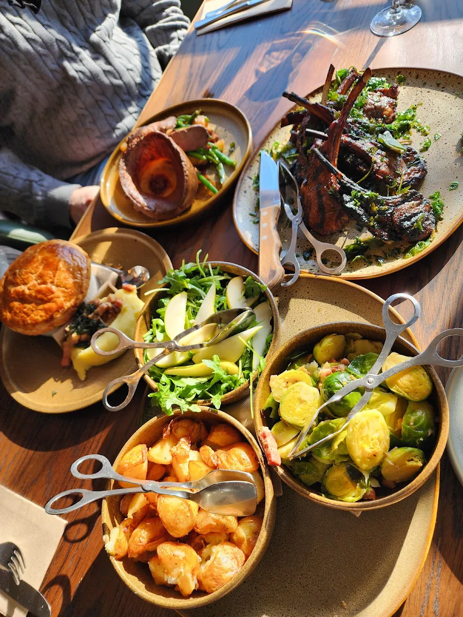 Highlights, Briars Inn