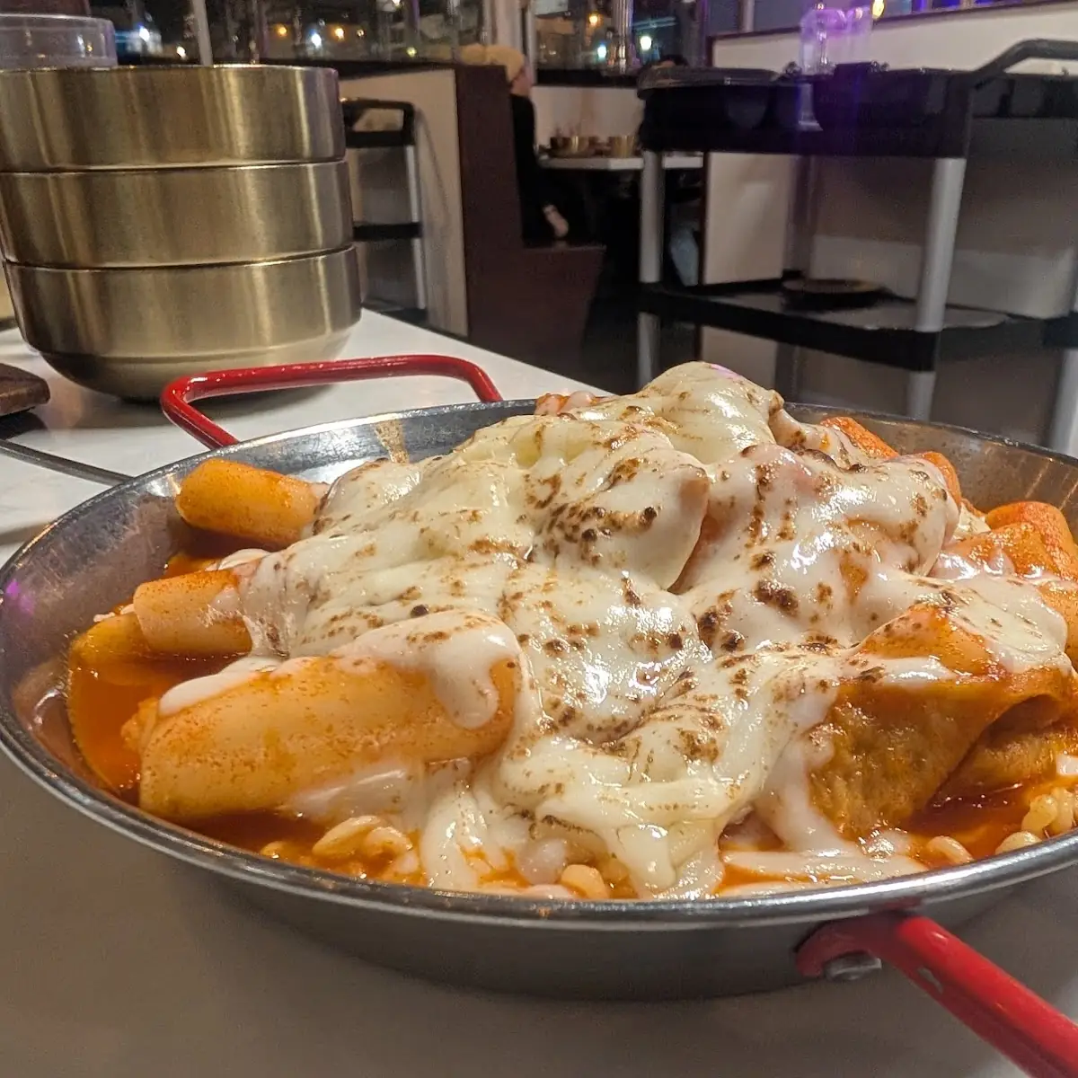 Tteokbokki with Cheese and Ramen