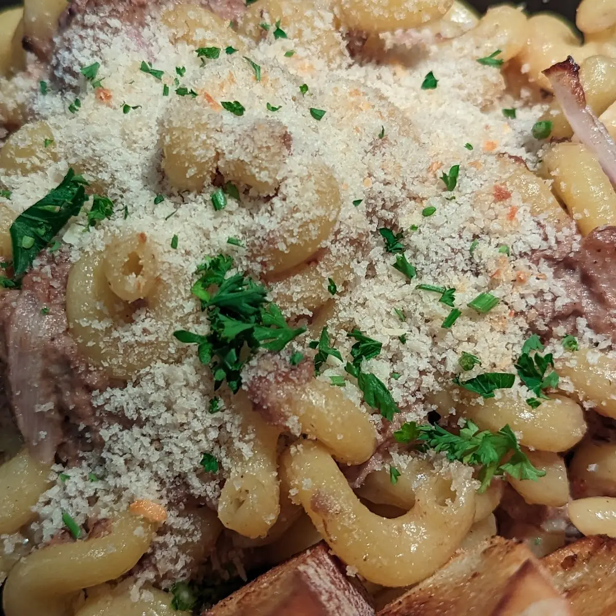 Baked Short Rib Mac N Cheese