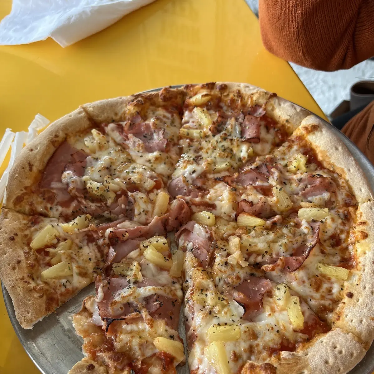 Maui Chicken Pizza