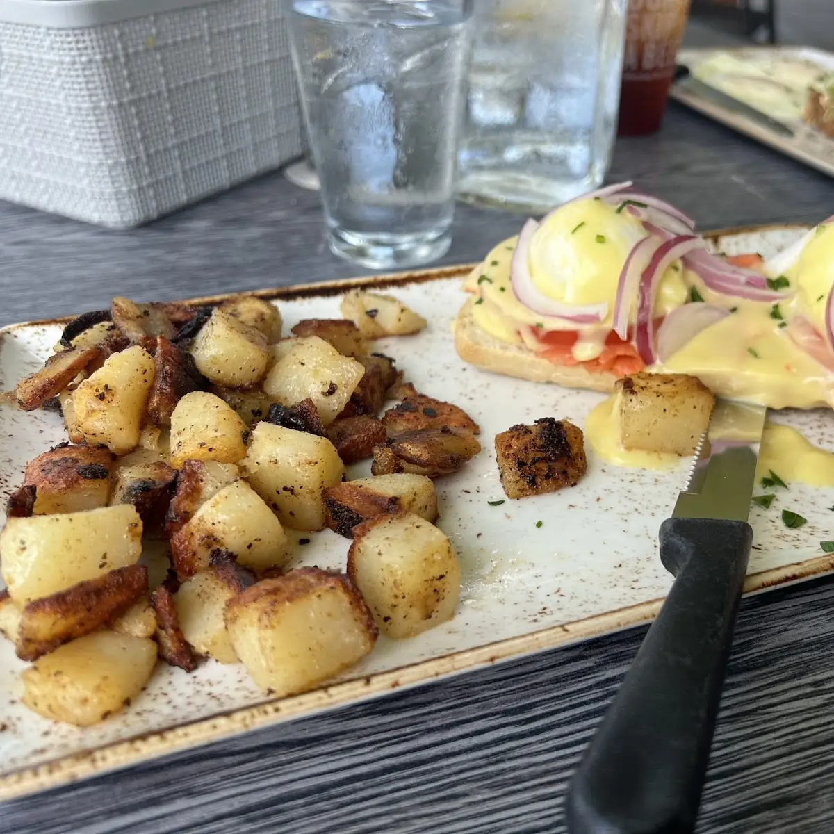 Smoked Salmon Eggs Benedict