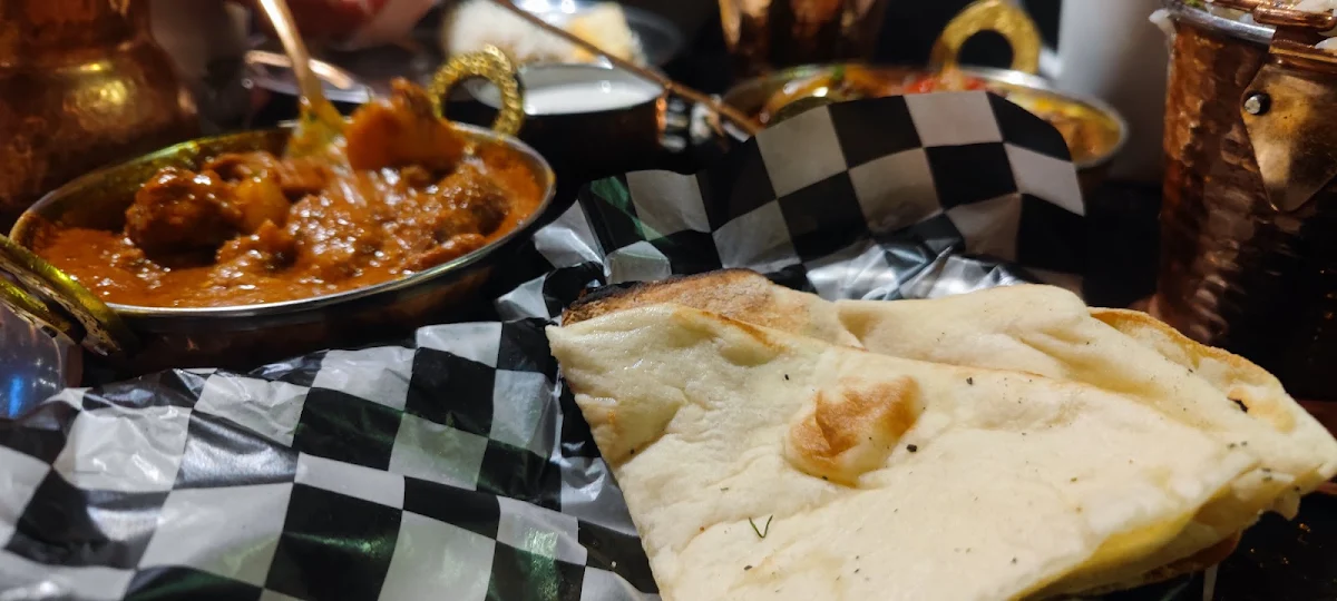 Maharaja Naan, Shandhar Hut Indian Cuisine - Downtown