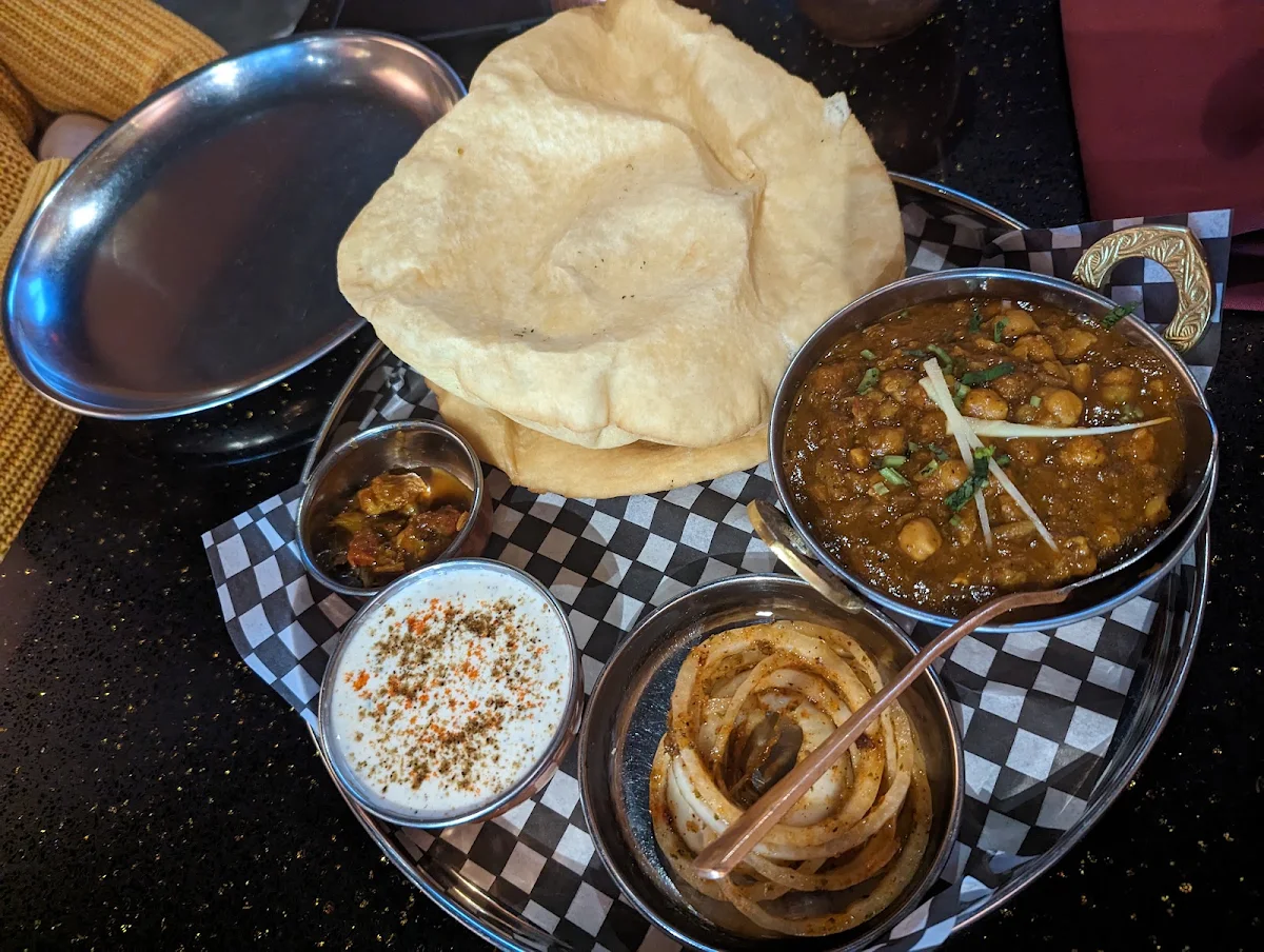 Poppadum Plate, Shandhar Hut Indian Cuisine - Downtown