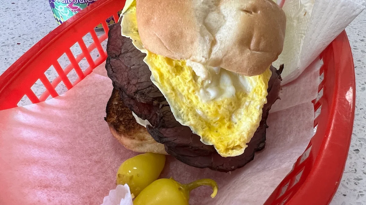 Roast Beef Sandwich with Egg 6 5