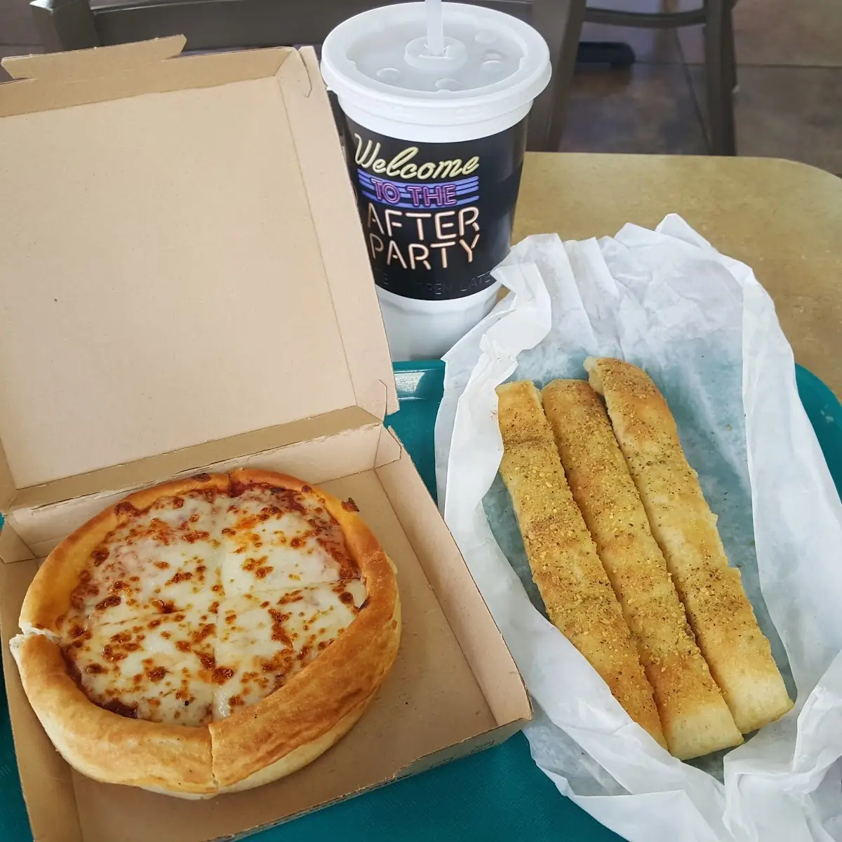 Personal Pan Cheese Pizza Combo