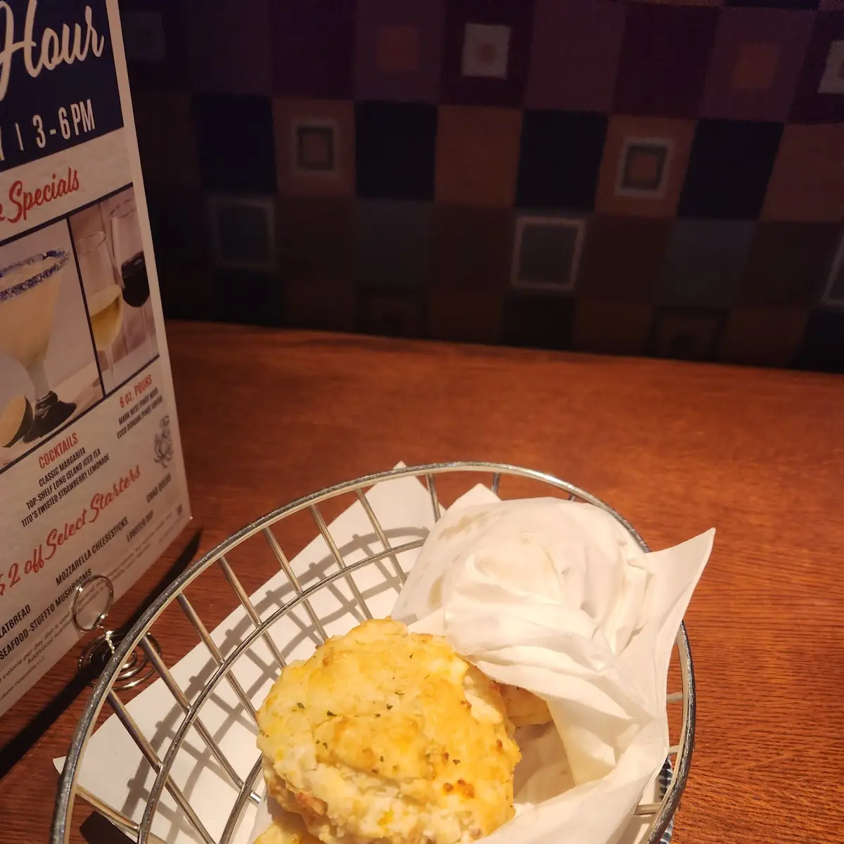 Endless Chowder Salad & Cheddar Bay Biscuits