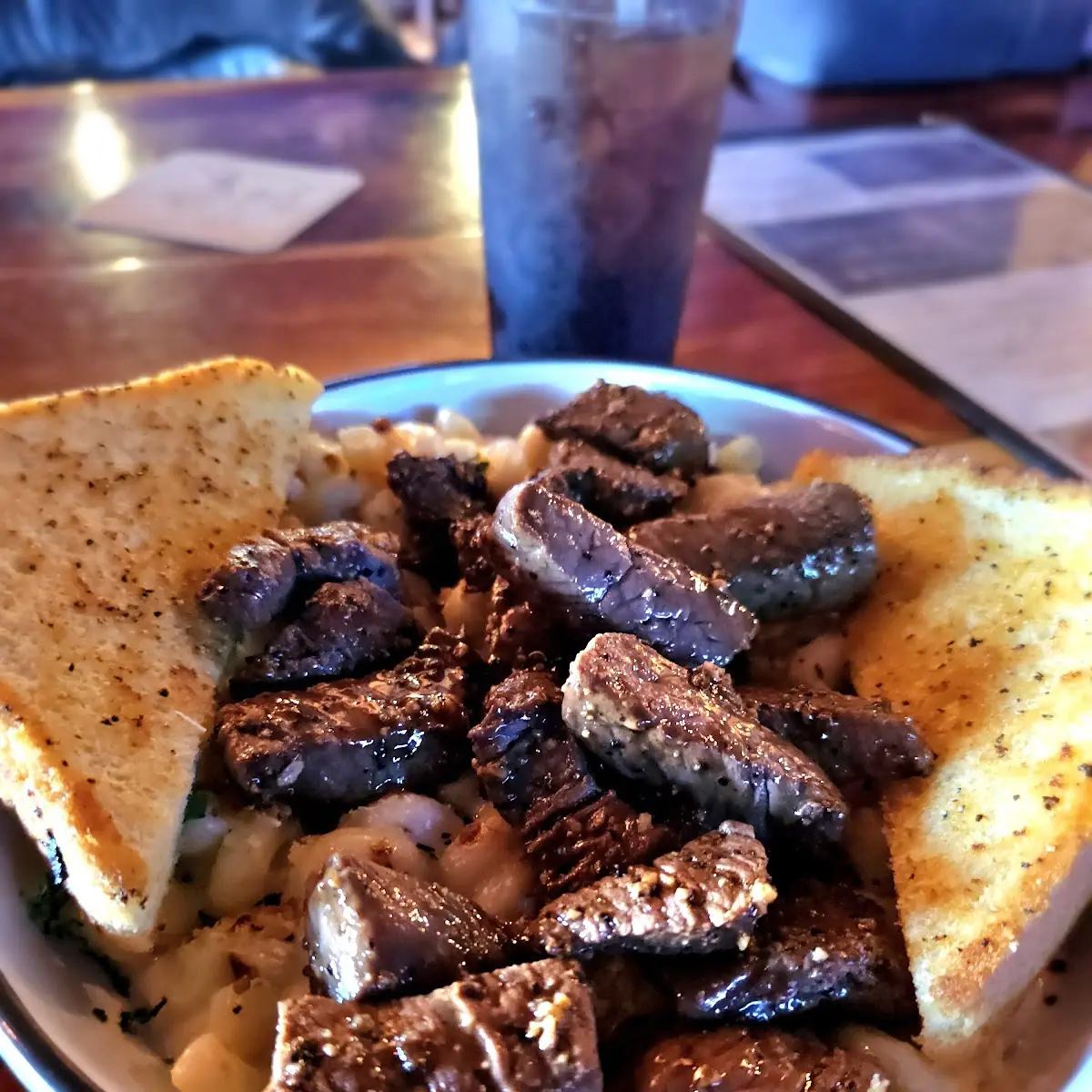 Mac and Cheese with Steak Tips Entree