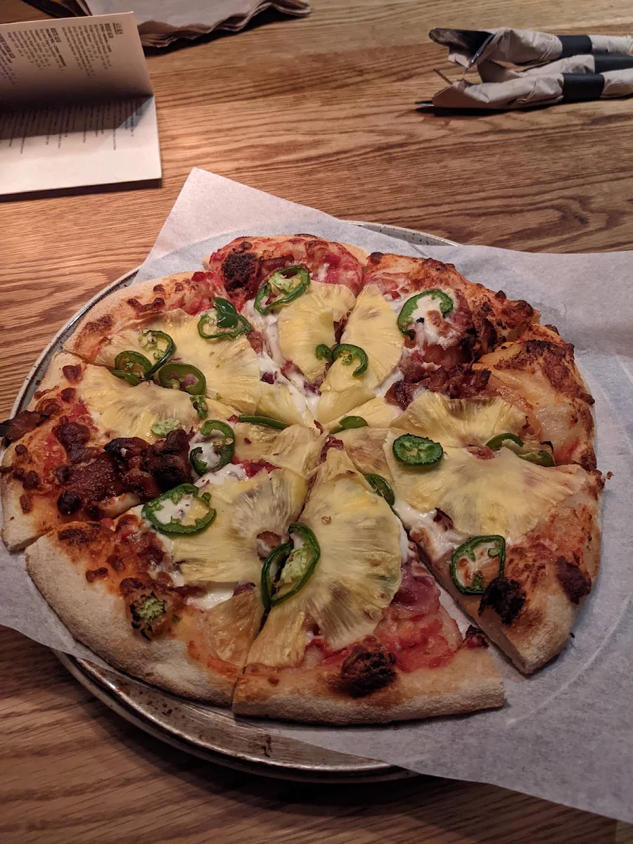 Honolulu Heat Pizza