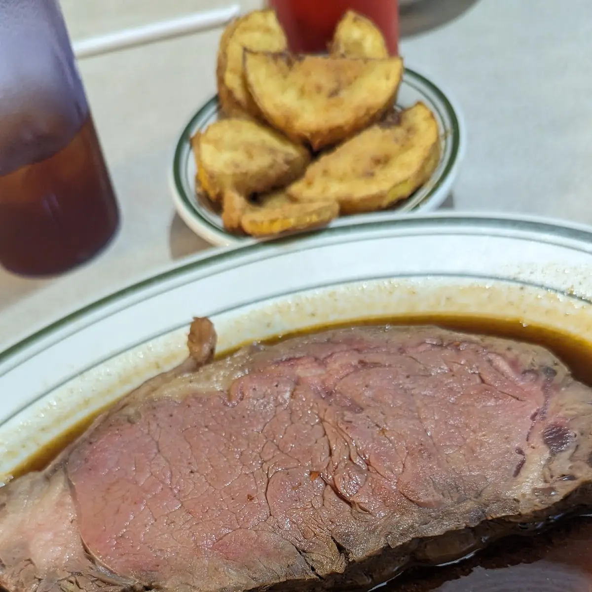Roast Beef with Brown Gravy 6 Oz