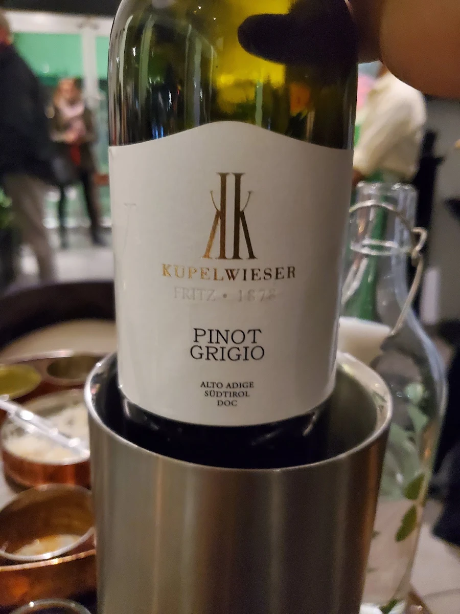 Wine, Thali