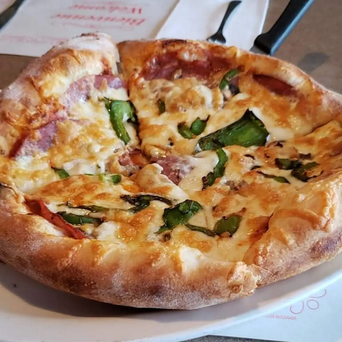 Petite Pizza Garnie