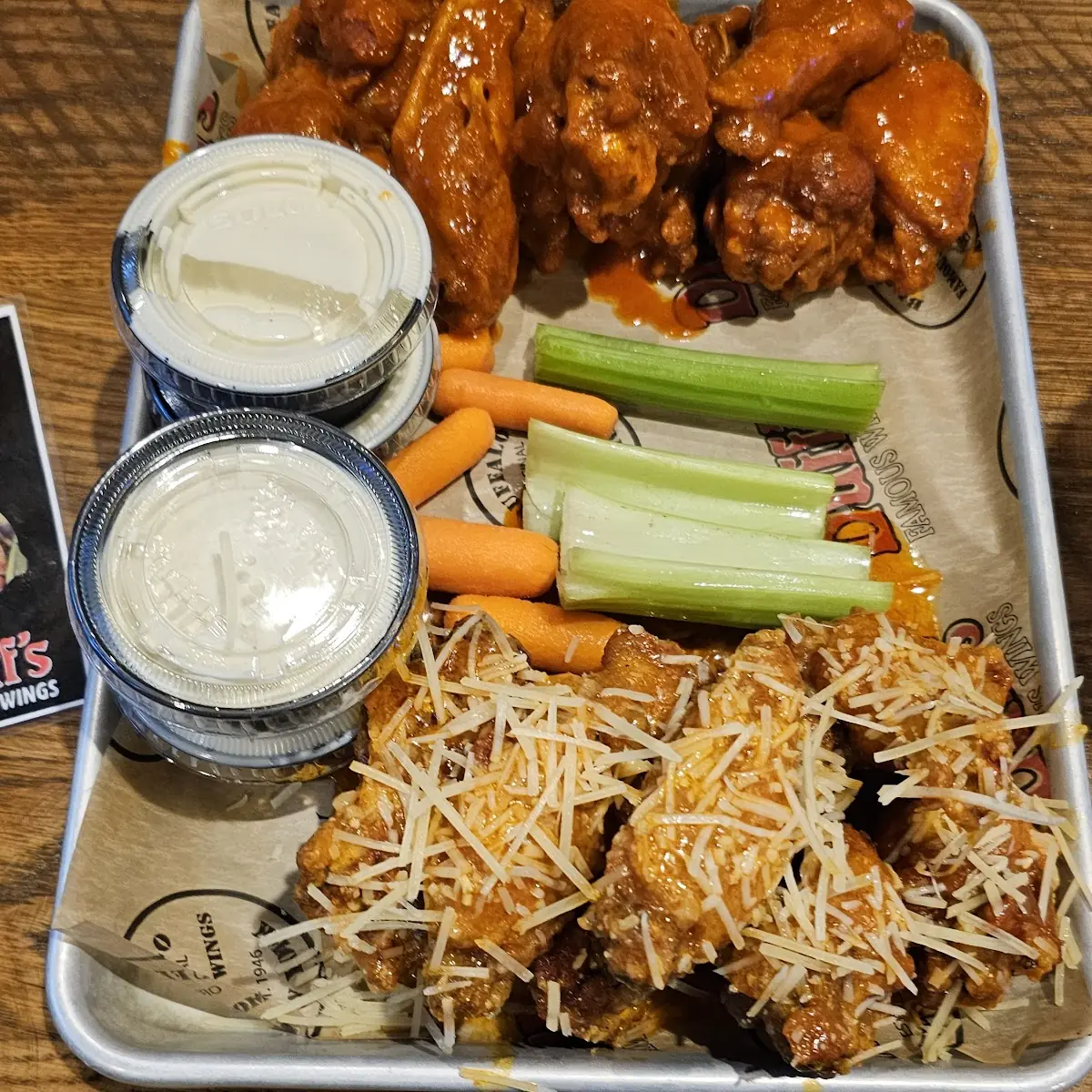 Crispy Chicken Wings with Celery and Dip