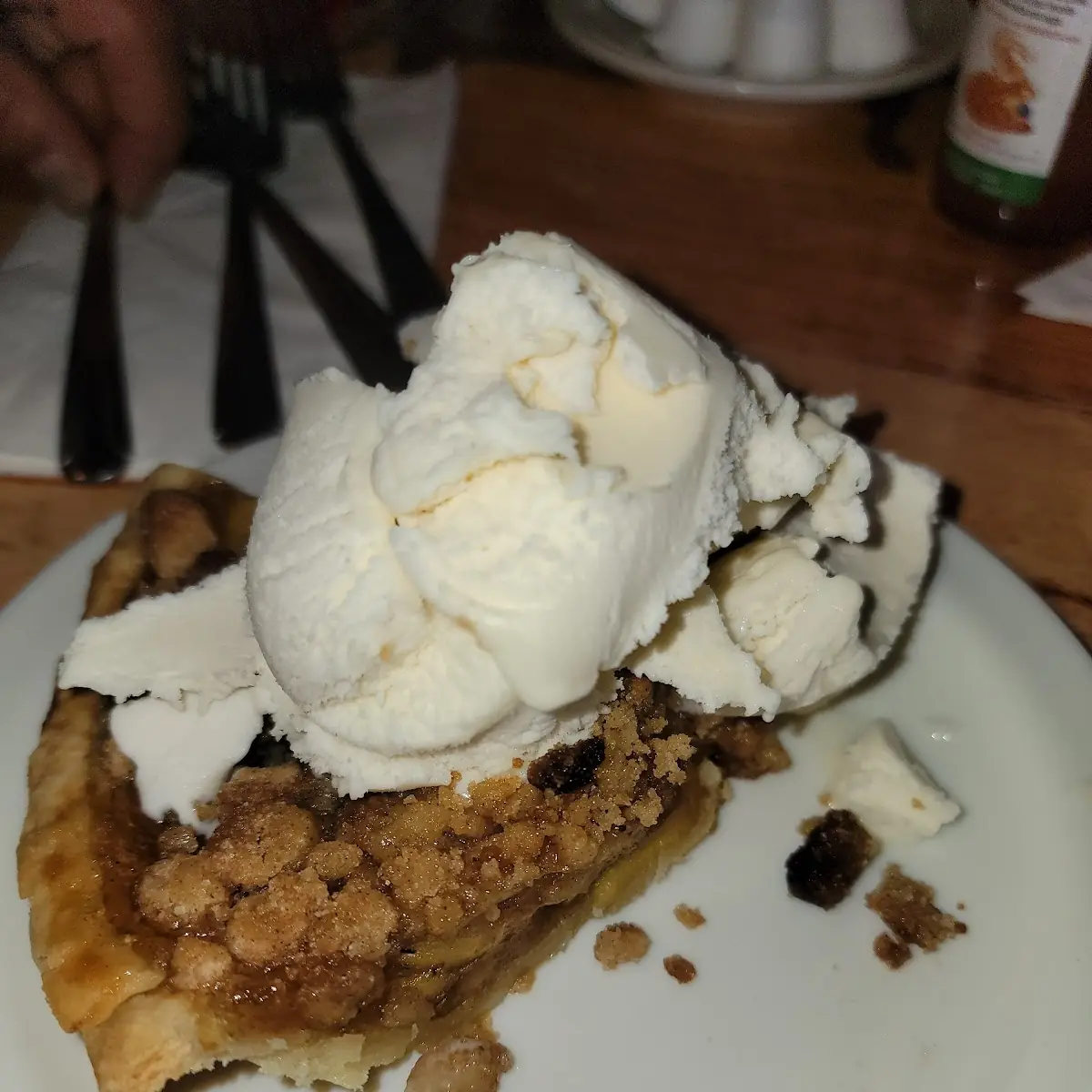 Apple Pie with Ice Cream
