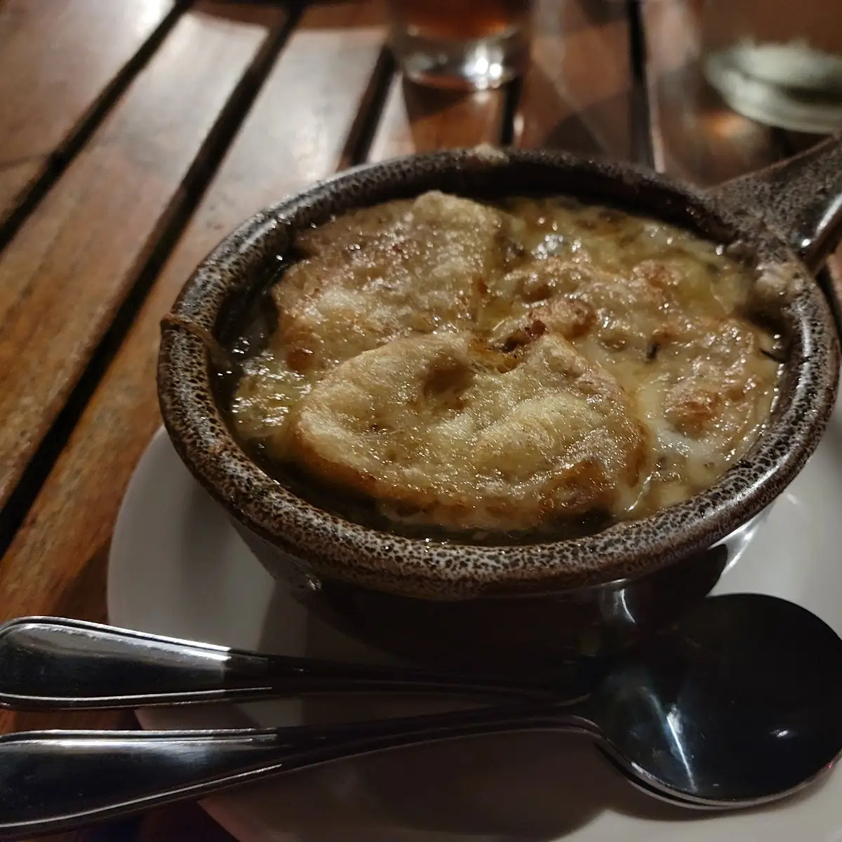 Maui Onion Soup Gratinée