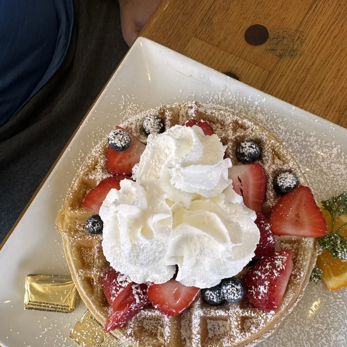 Mels Belgian Waffle Sundae