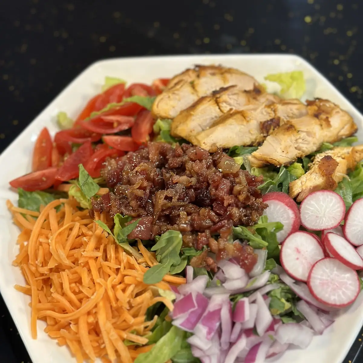 Monae's House Salad