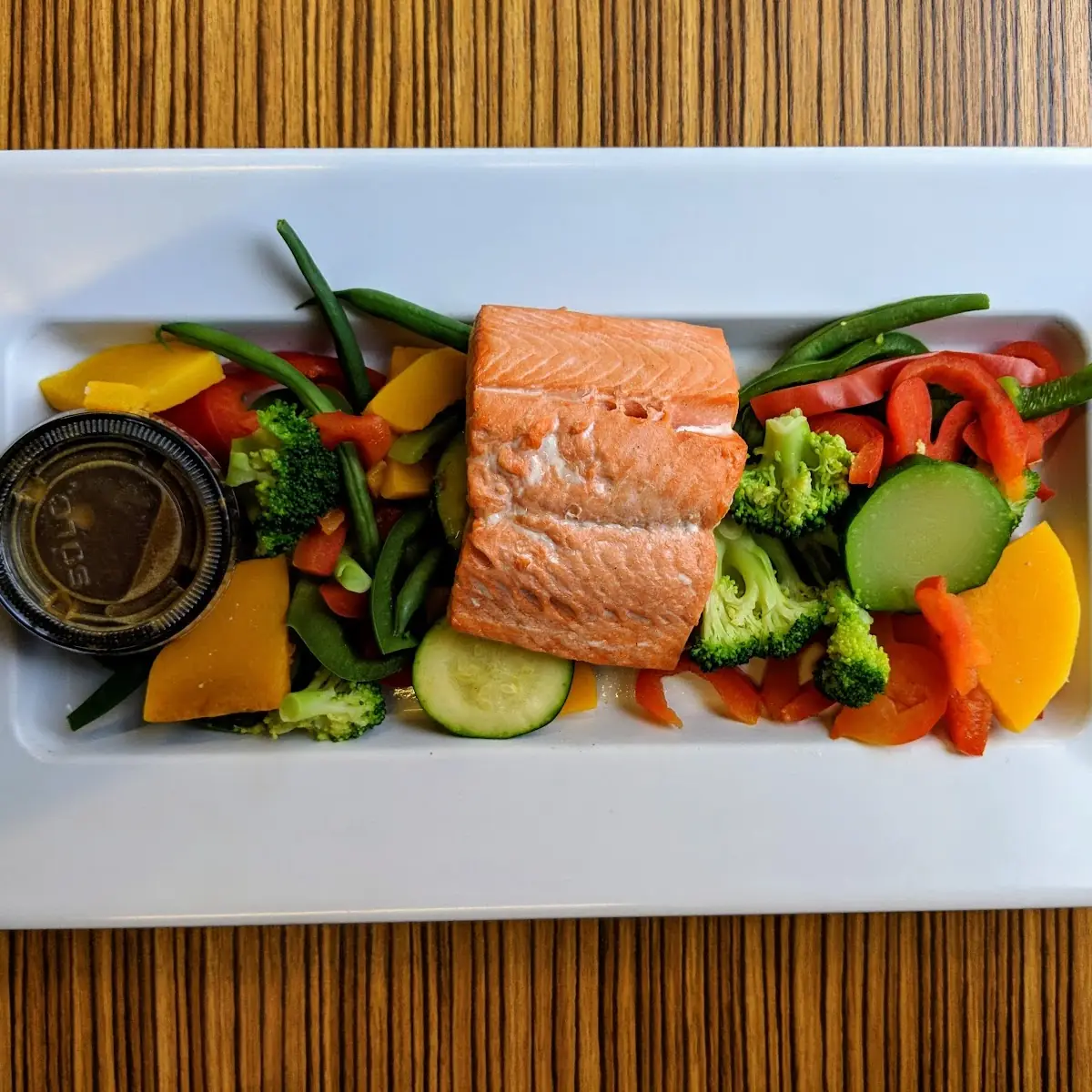 Salmon Grill with Steamed Vegetables