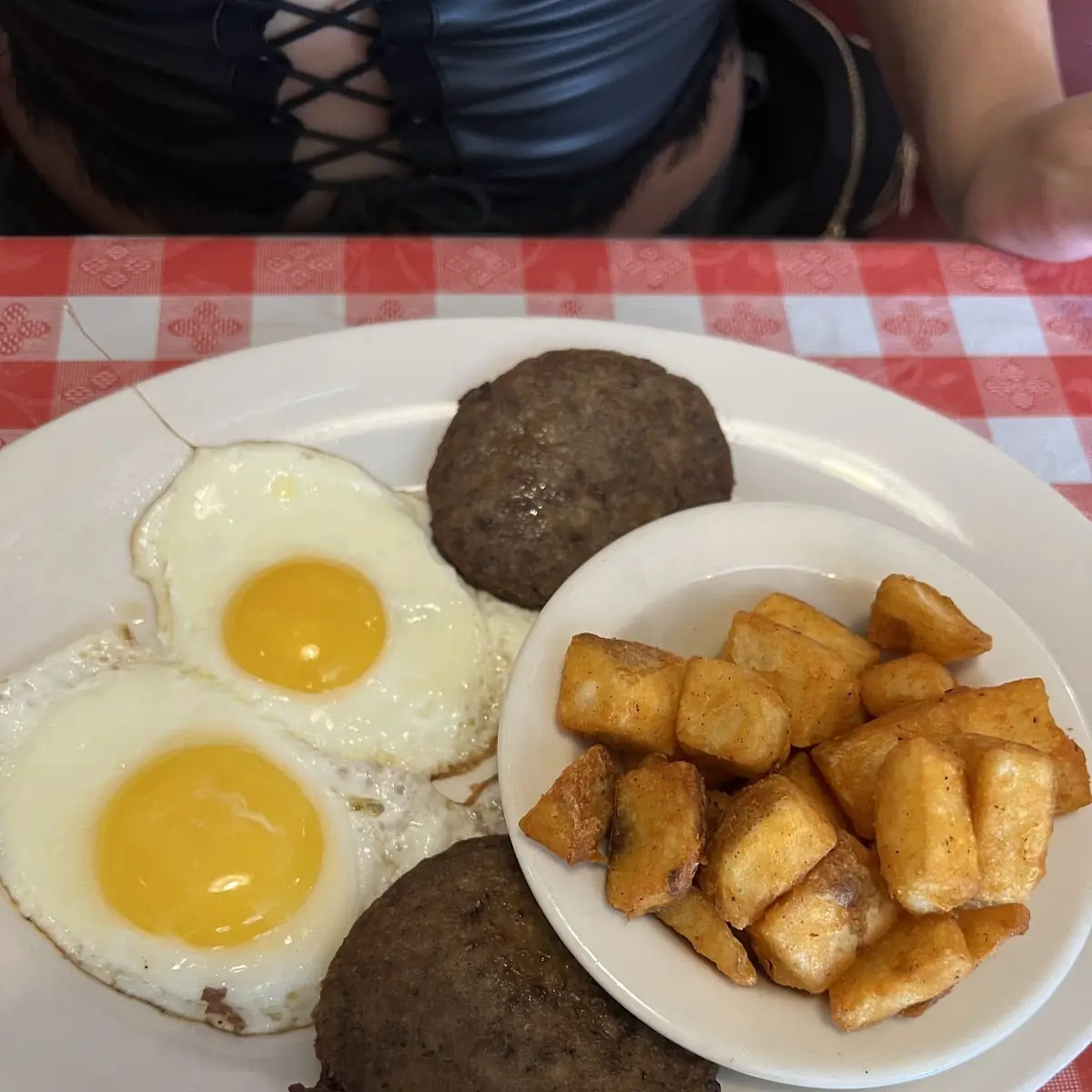 Egg Platter with Corned Beef Hash