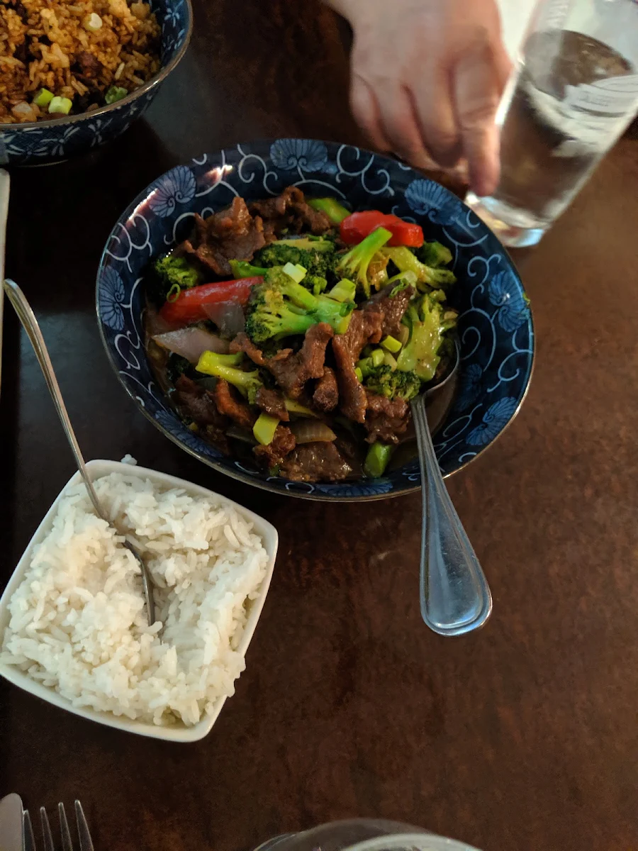 Beef with Broccoli, Dave's Green Papaya