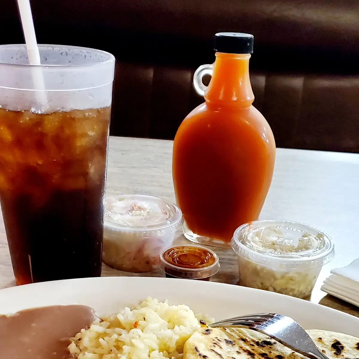 Plato Típico De Pupusas Revueltas