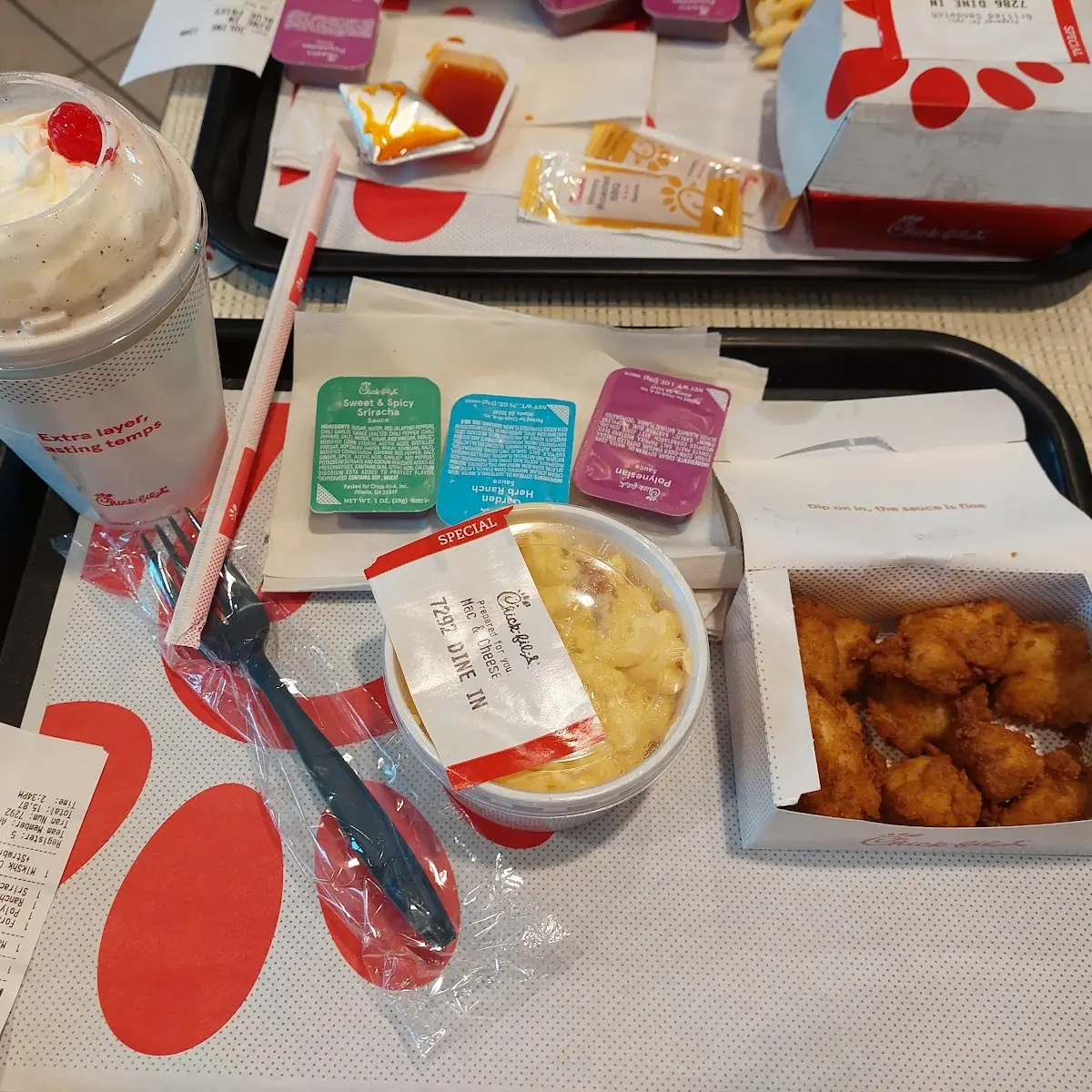 Macaroni and Cheese & Nuggets