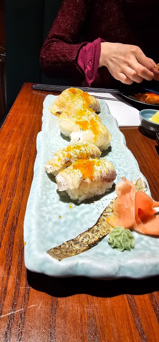 Chefs Selection Aburi Nigiri 6pcs, Yamashita Japanese Restaurant