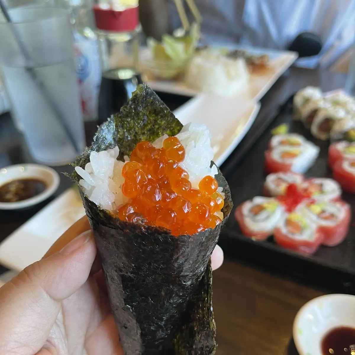 Ikura Hand Roll