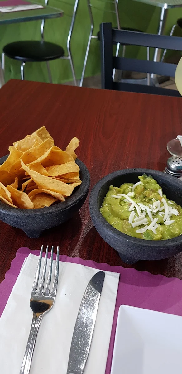 Guacamole & Chips