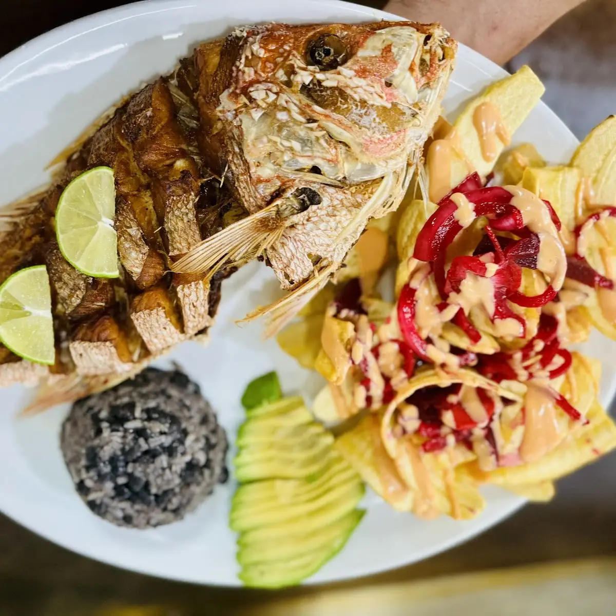 Mojarra Frita Large