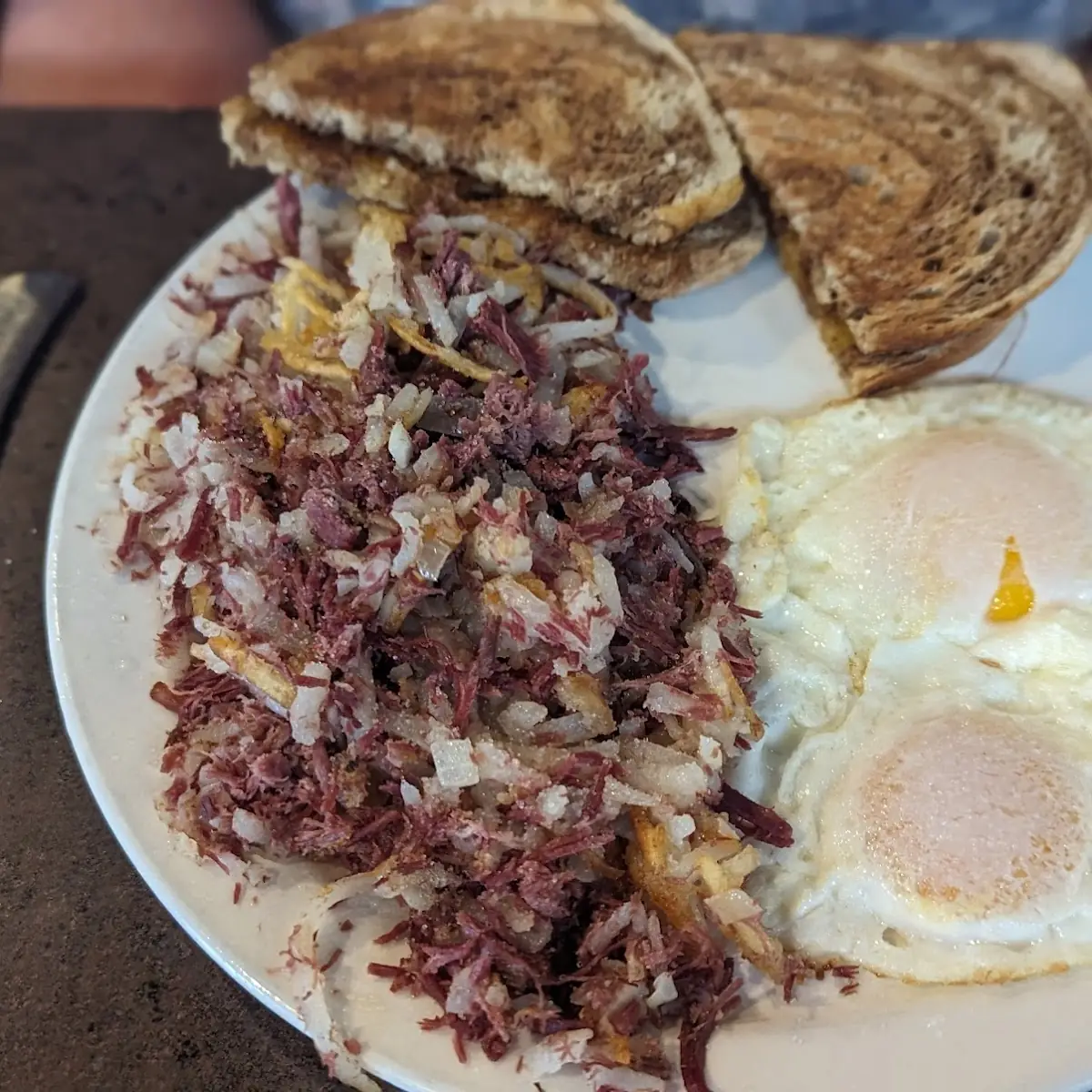 Corned Beef Hash Eggs and Toast