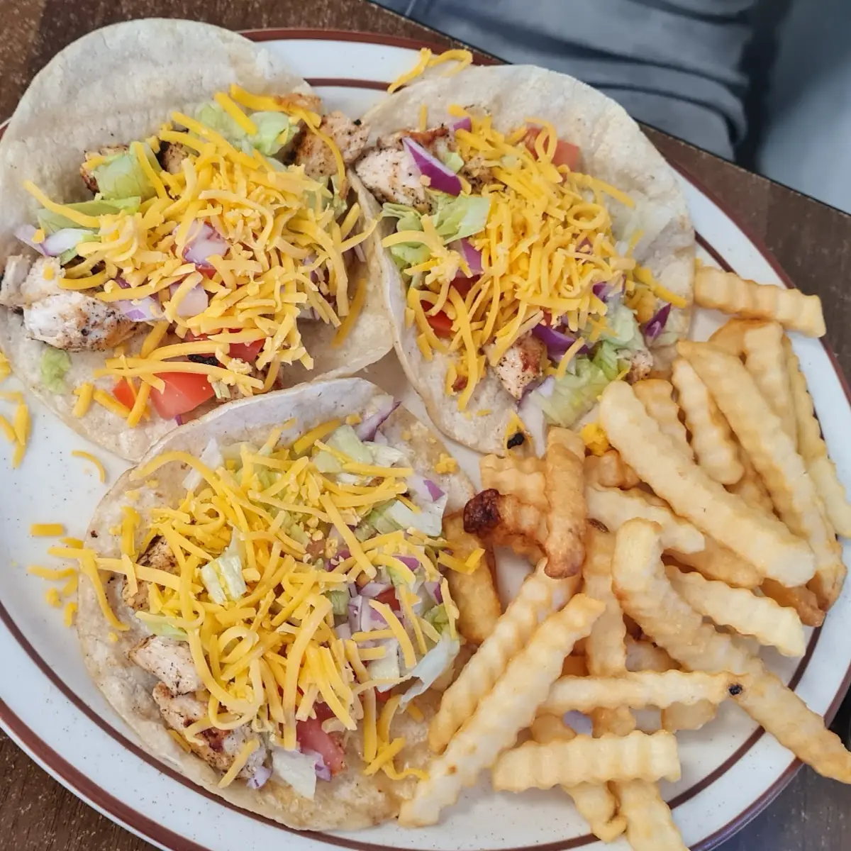 Pommes Und Tacos