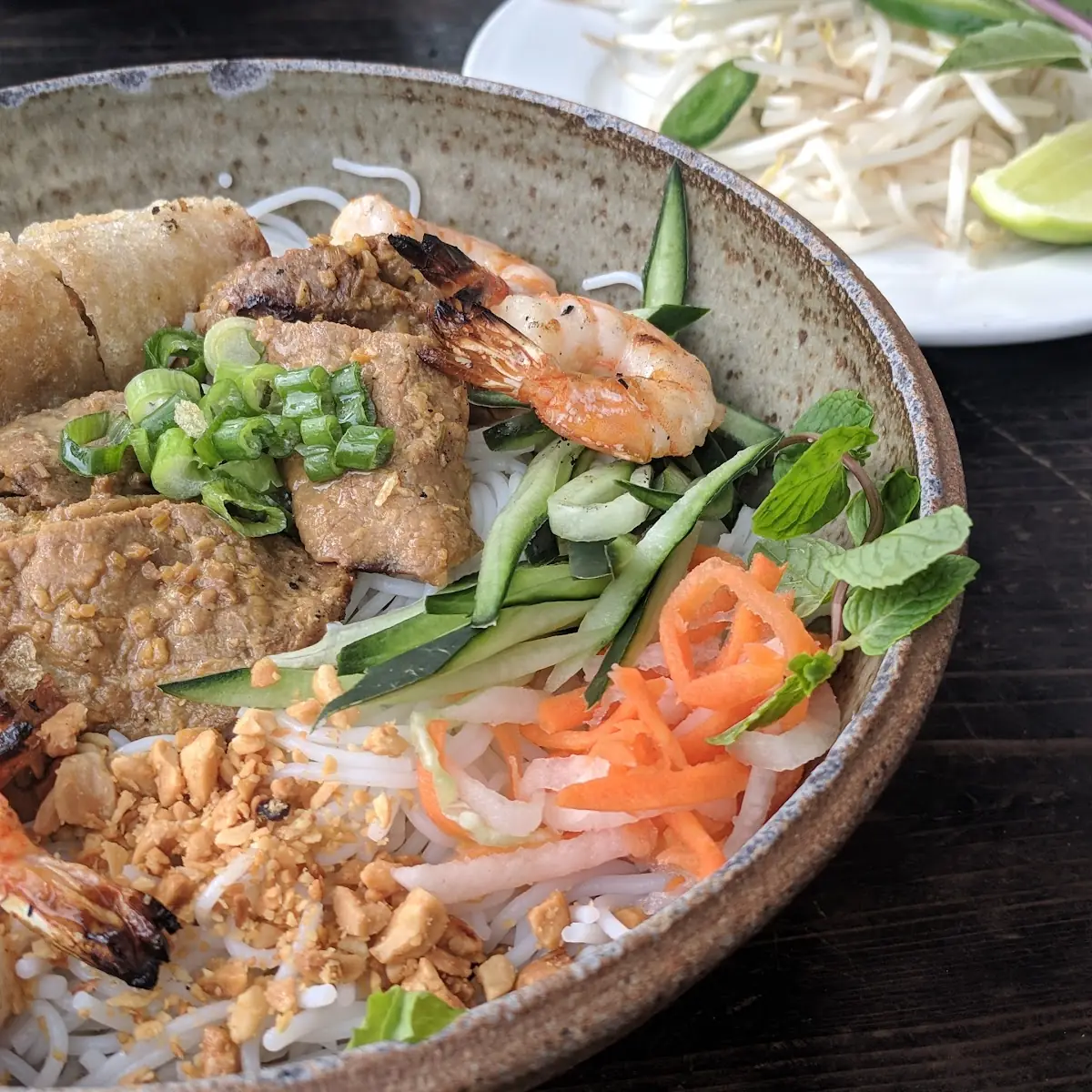 Bun Cha Gio - Imperial Rolls