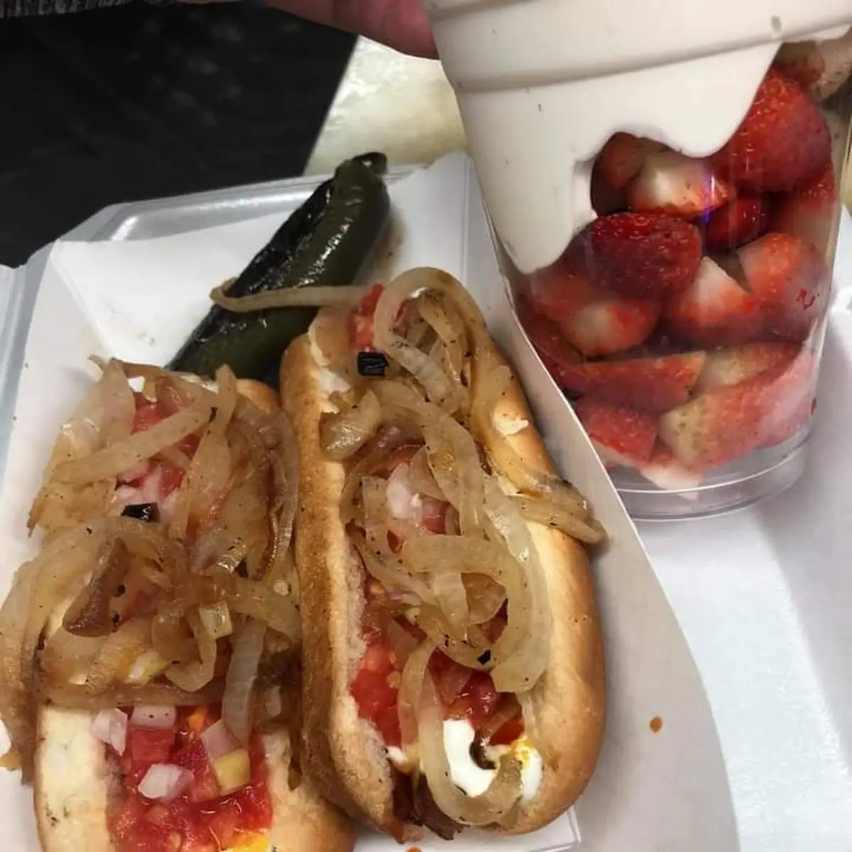 De Valle Hot Dog