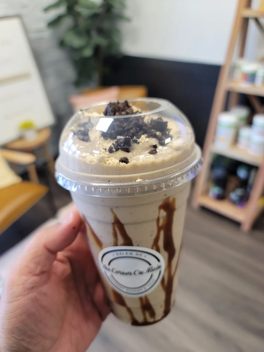 Peanut Butter Oreo Shake