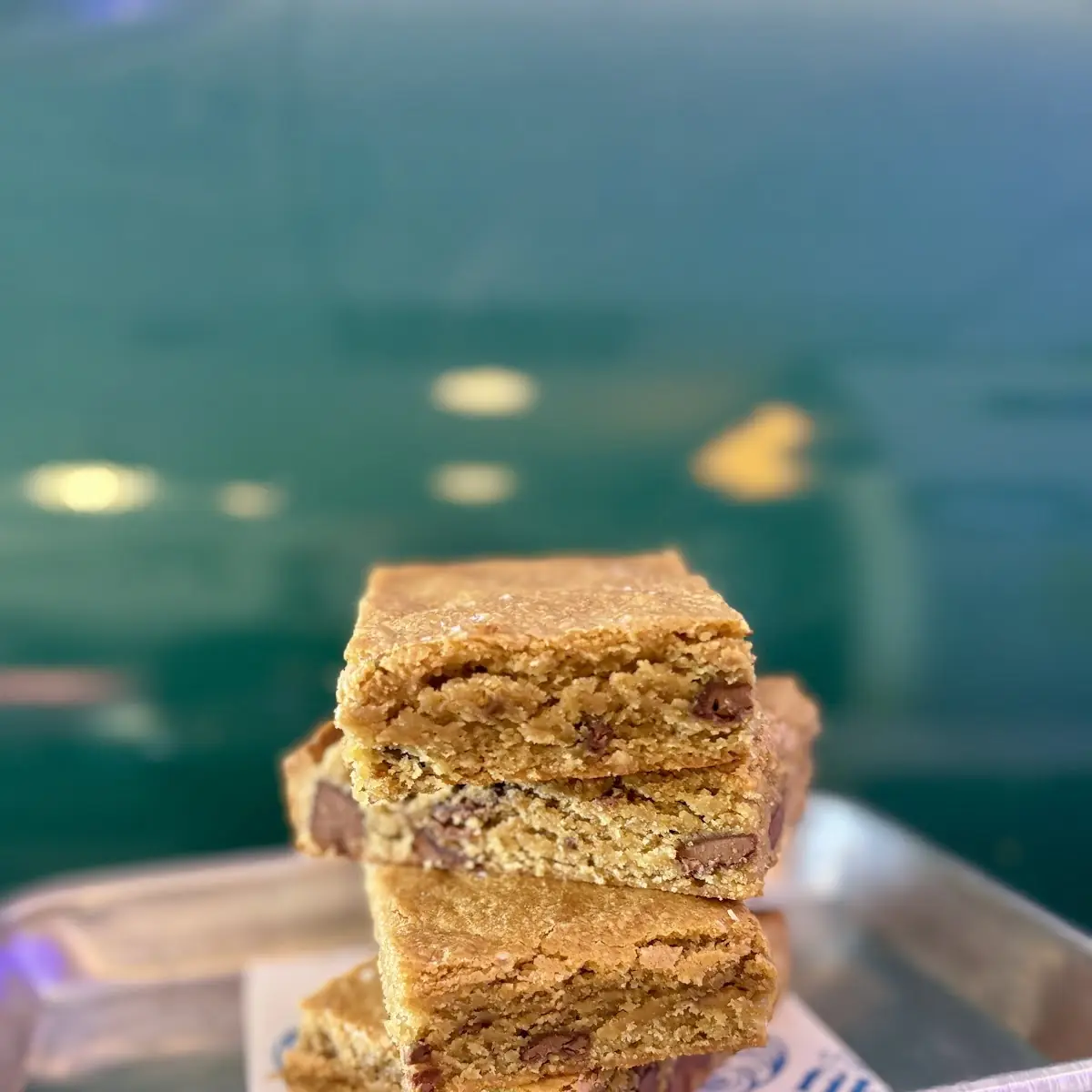 Dirty Chai Blondie Shortbread Bar