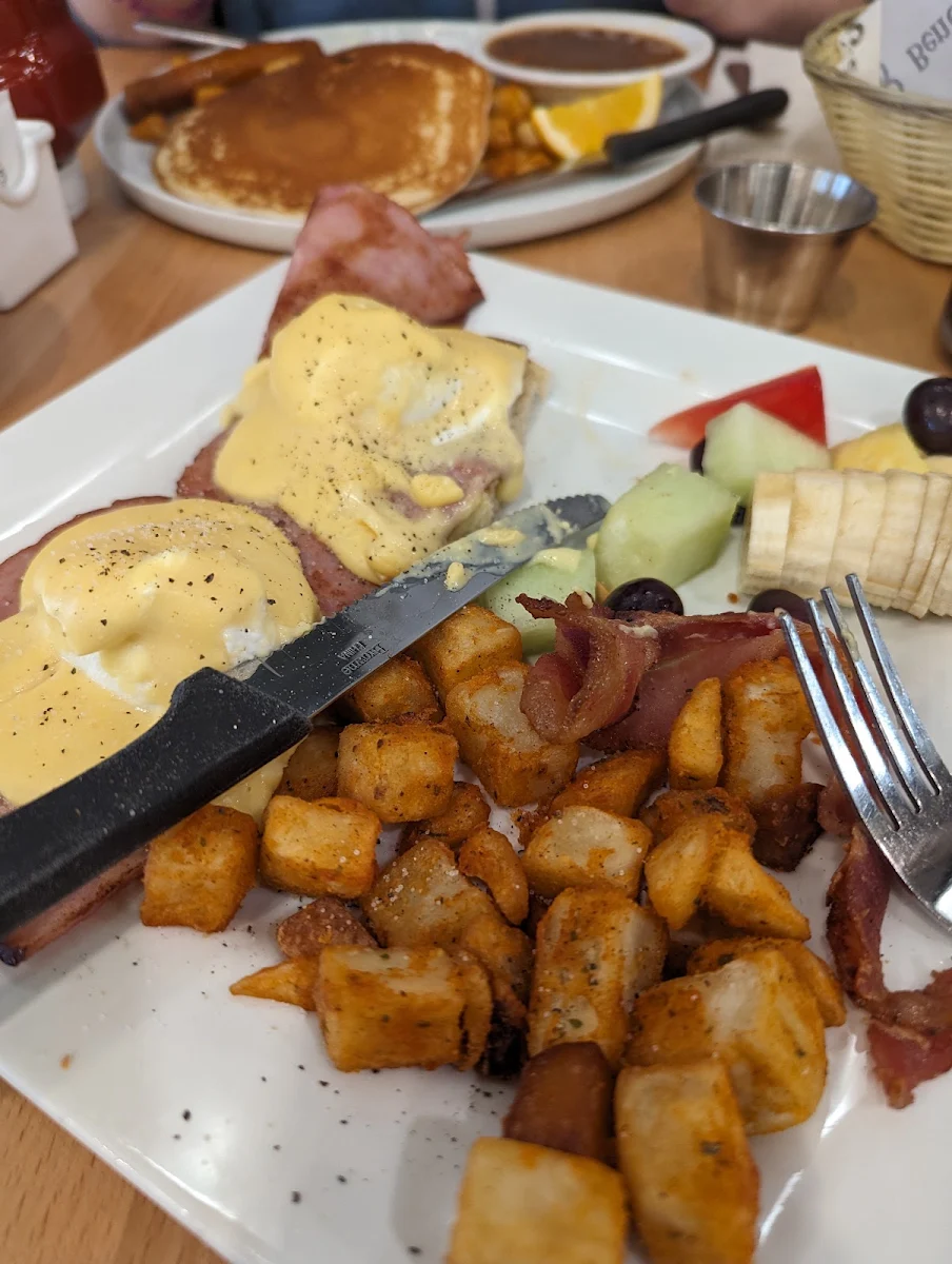 Eggs Benedict, Ben & Florentine