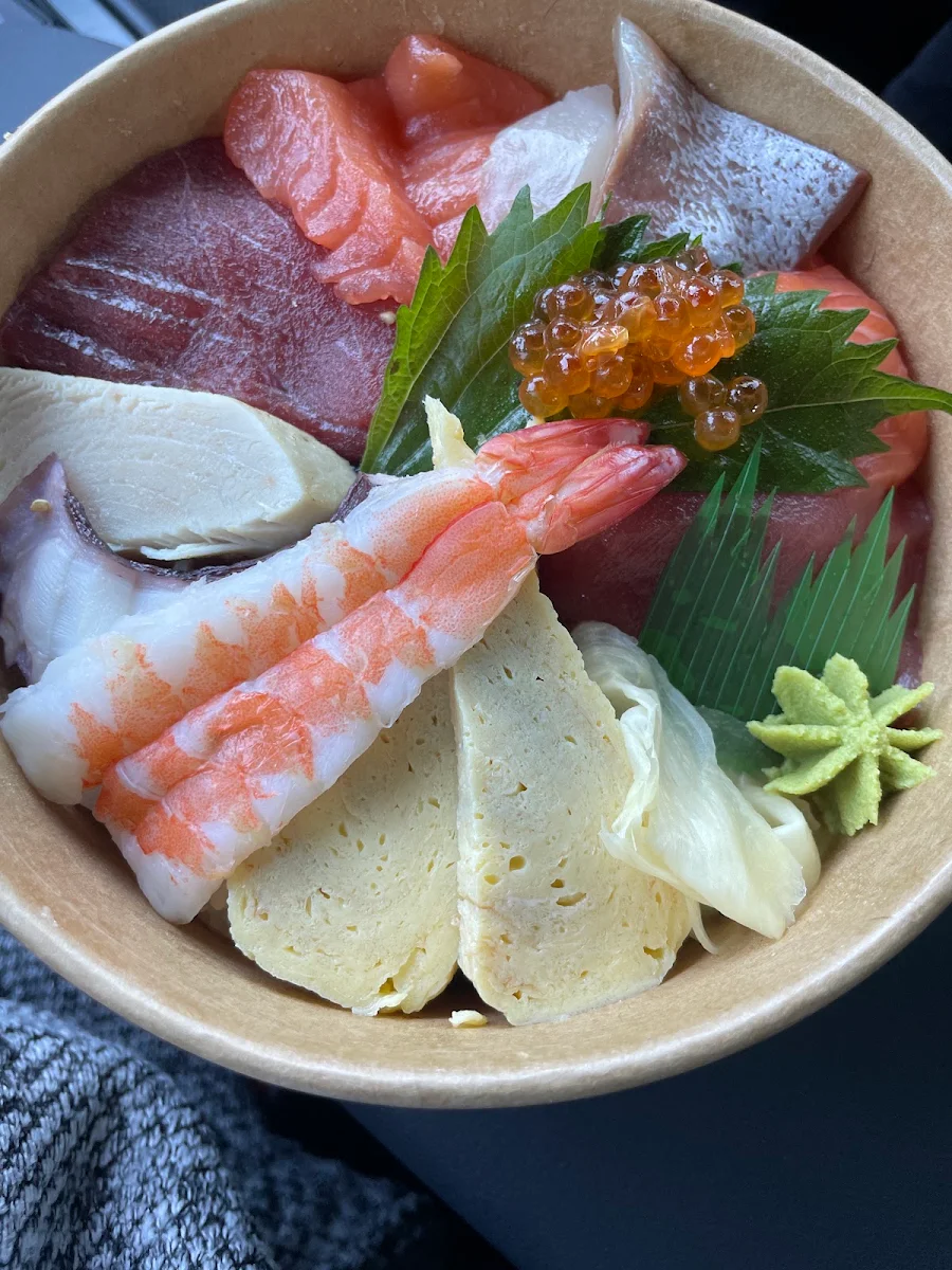 Chirashi Bowl, Taro's Fish