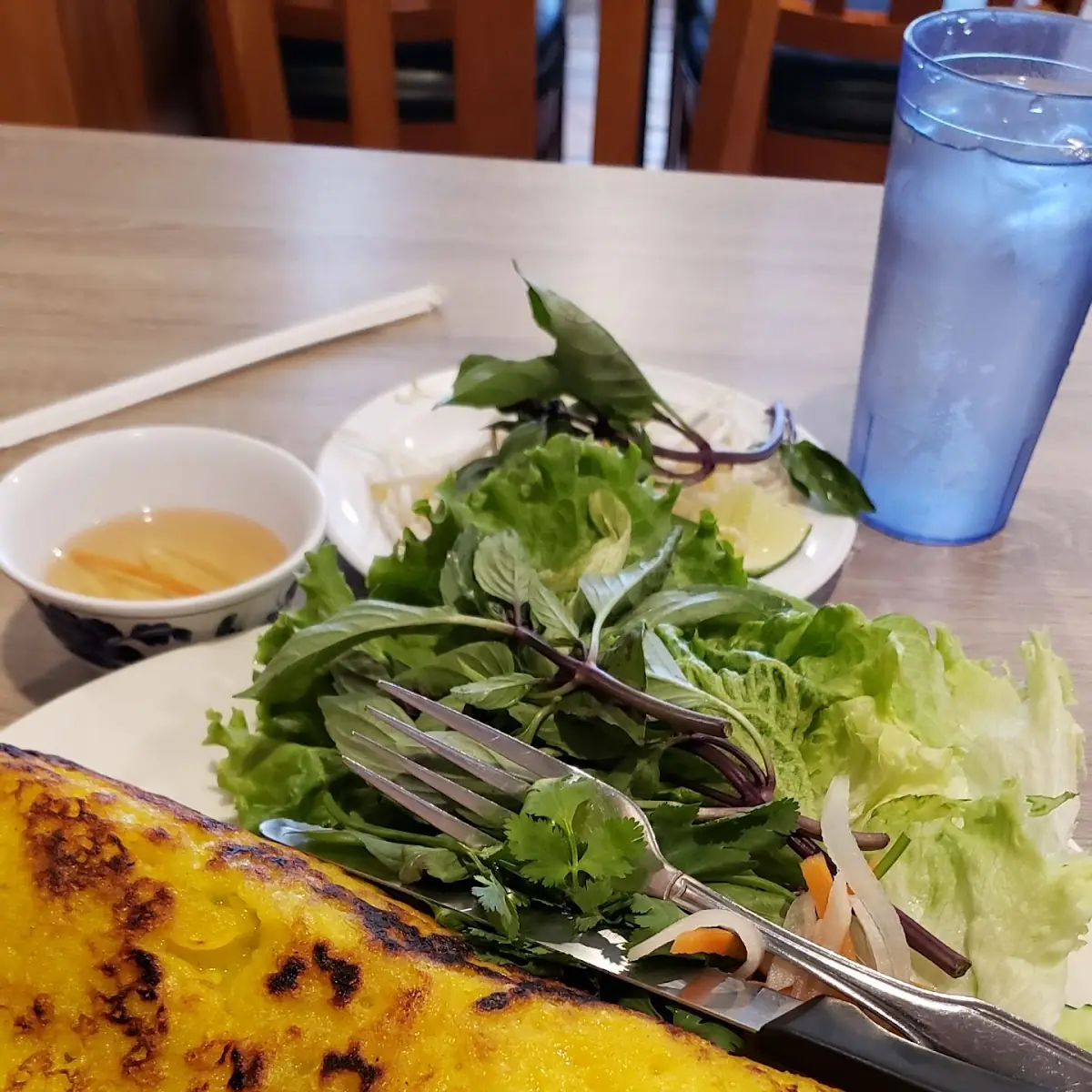 Vietnamese Crepe Banh Xeo