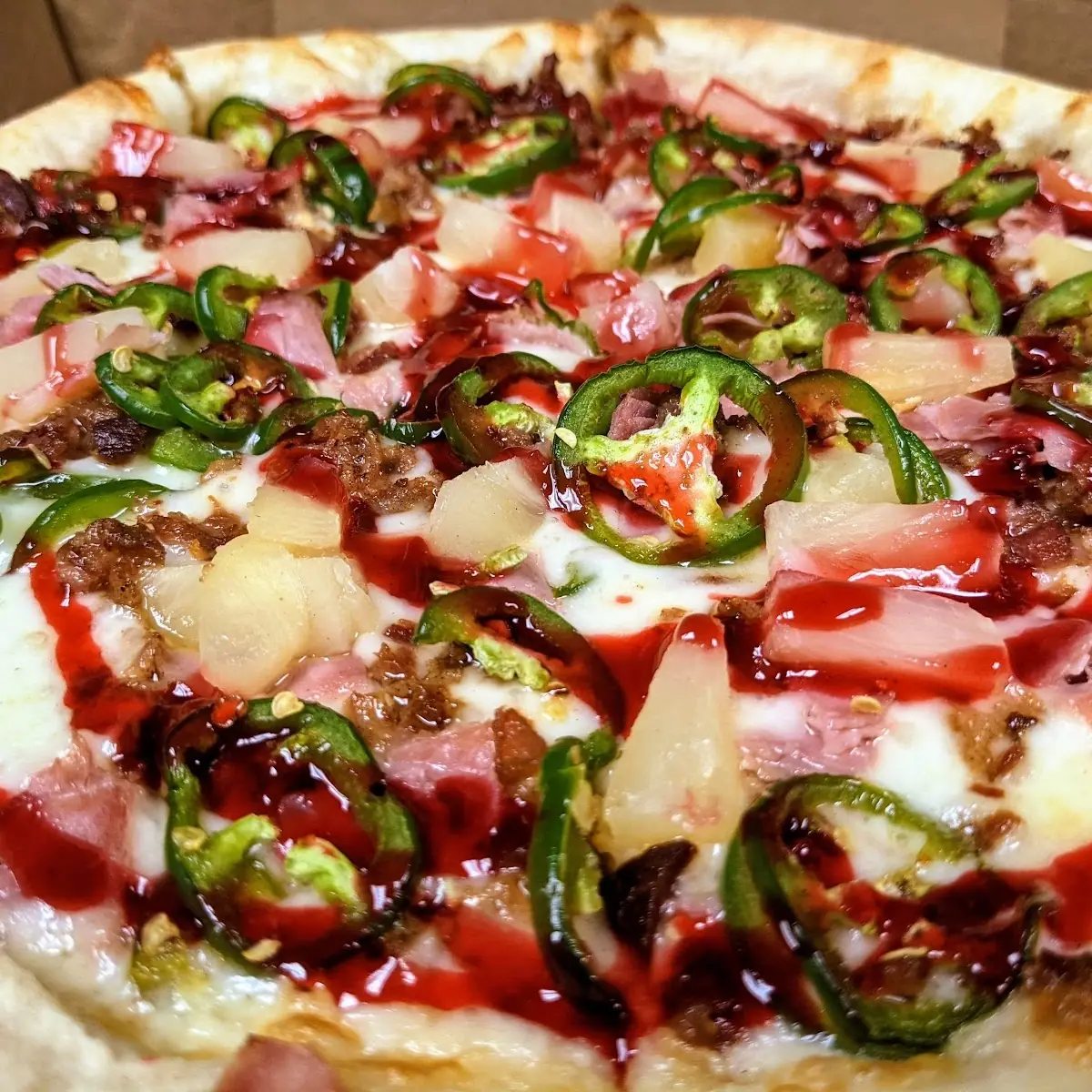 Spicy Hawaiian Pizza