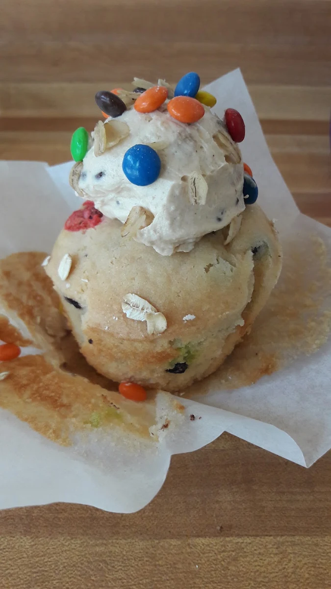 Peanut Butter Cupcake
