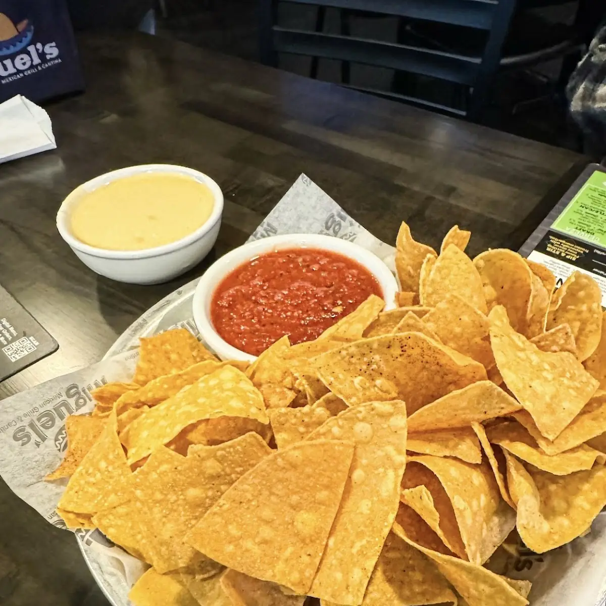 Chips Queso Salsa